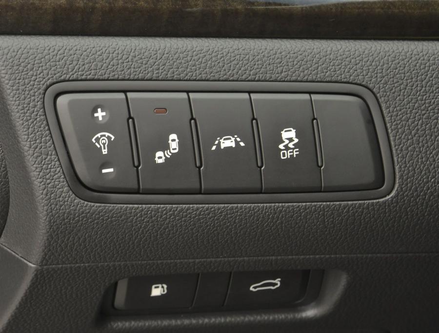  Kia Cadenza 2014 года  (фото 20 из 154)